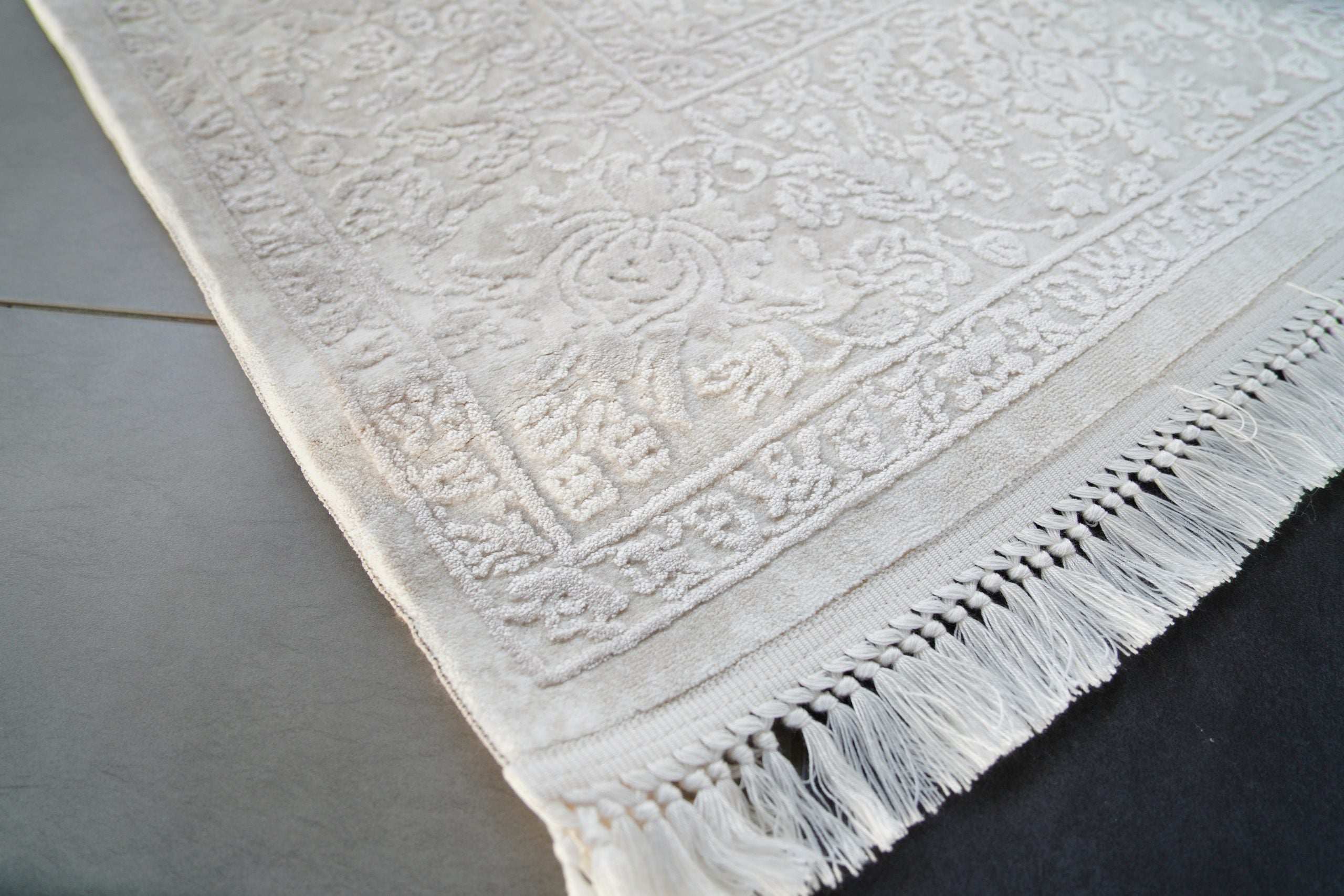 PREMIUM Abstract Bedroom Carpet Cream/Beige Acrylic - Aysil 4686A